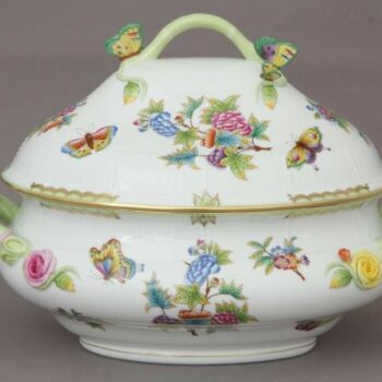 Soup tureen, butterfly knob - Queen Victoria (4 QT)