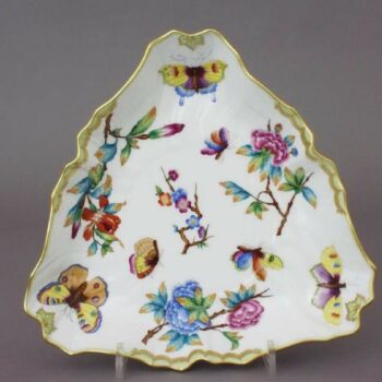 Triangle Dish - Museum Victoria