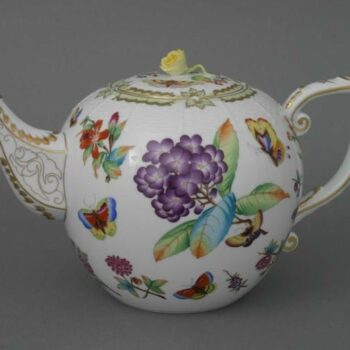 Teapot, rose knob - Museum Victoria
