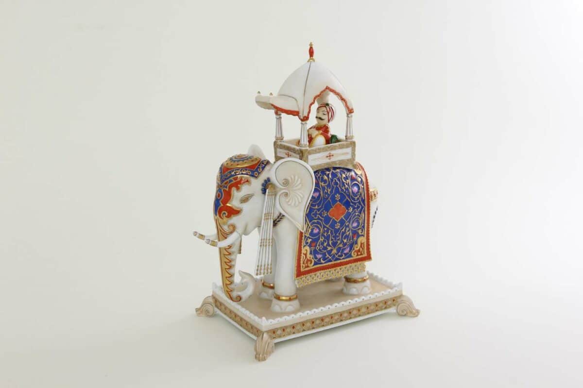 Elephant on base, with maharaja - Image 3