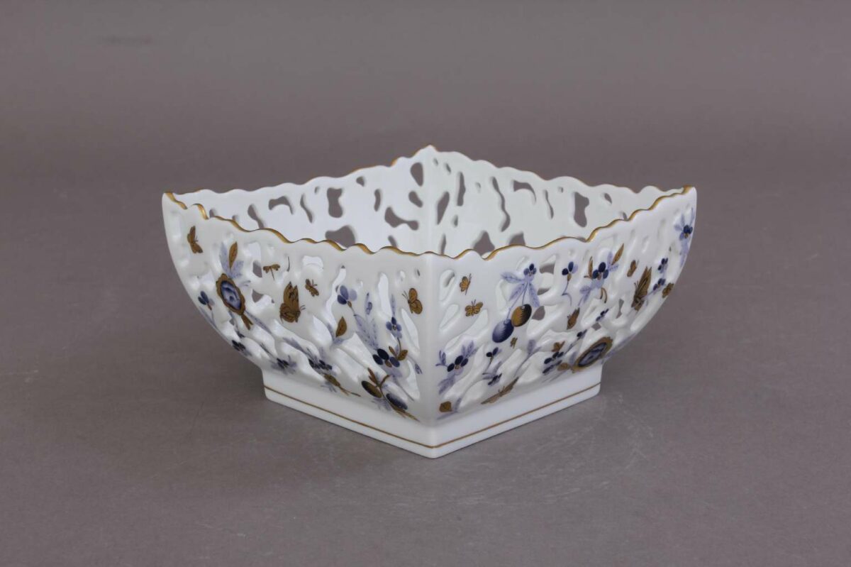 07367-0-00 C7 Fancy Dish Pierced Open-Work