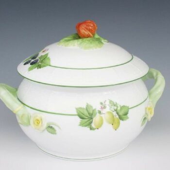 Soup tureen, strawberry knob - Fruits of Forest