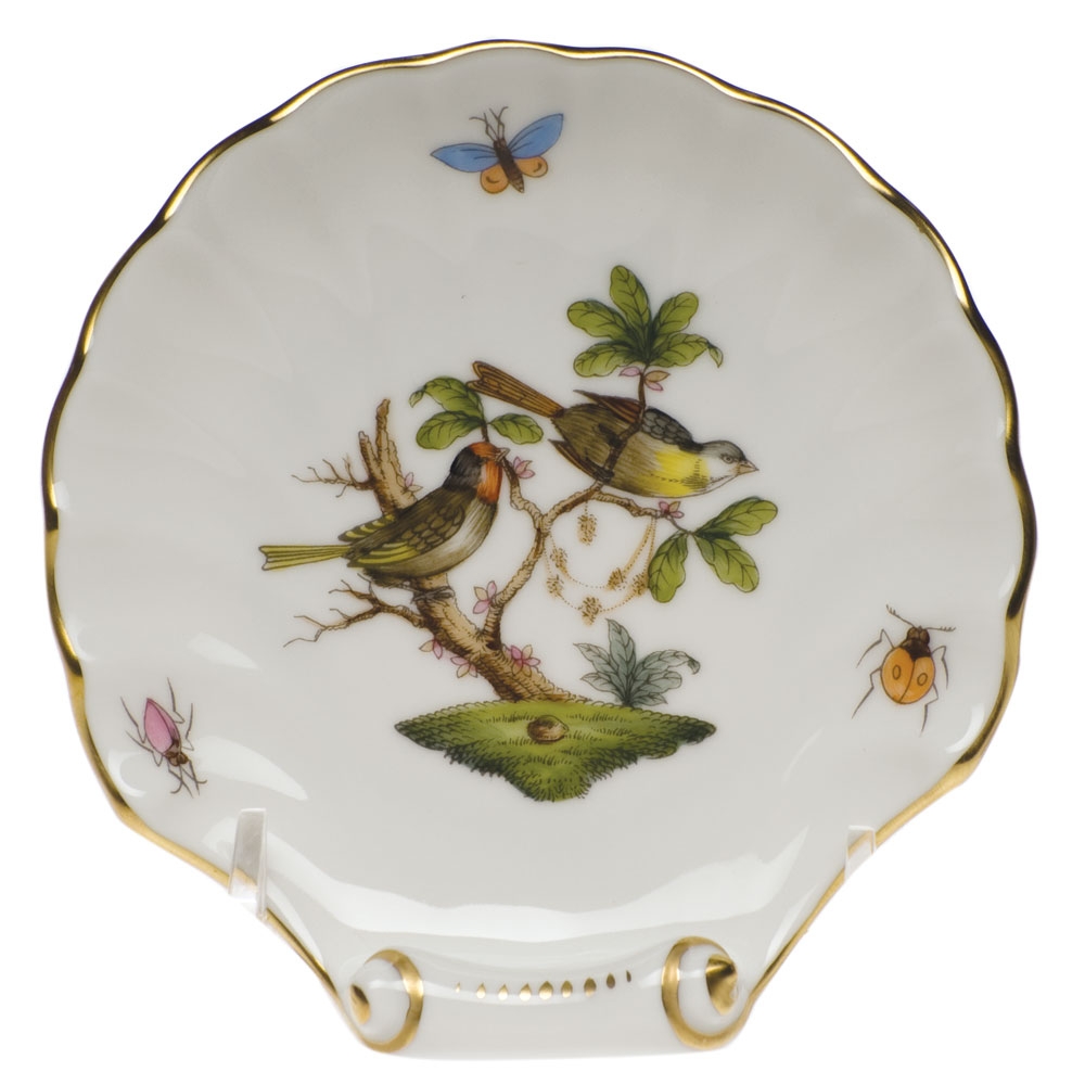 Shell Dish W/scrolled Handle