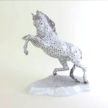 Prancing Horse - Platinum