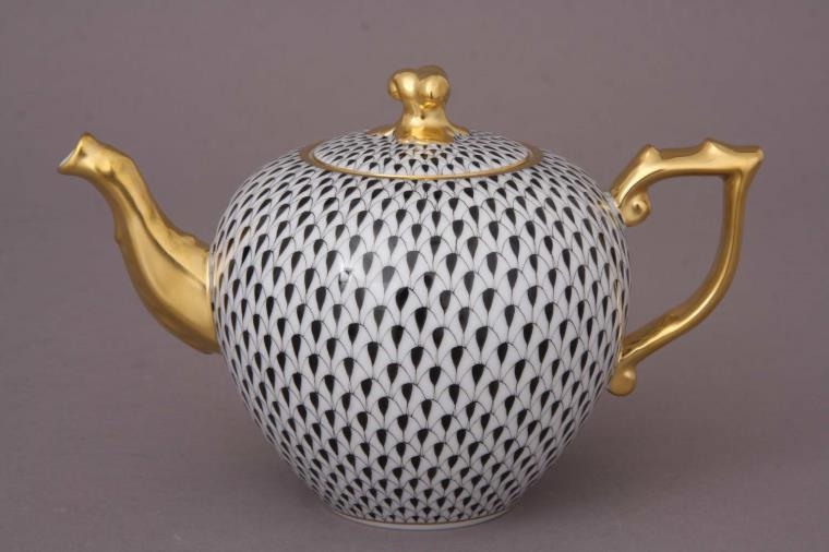 Herend Teapot, Twisted Knob - Fishnet Colors