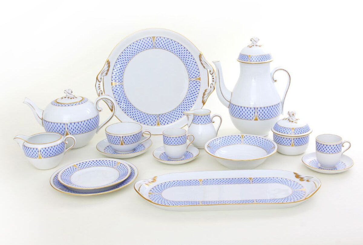 ARTDECO SET 02604-0-06 VHNKB Herend's new decor decorated with classic Herend Fishnet's Art Decor version designed in 2019. The legend is reborn! Available in Dinner sets, tea sets and coffee sets.
