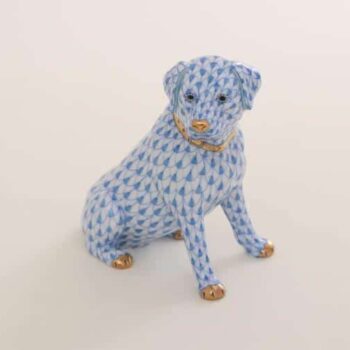 05821-0-00 VHB Fishnet Blue Labrador Figurine