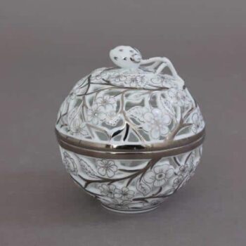 Bonbonniere, Open-work, Strawberry Knob - White Platinum Beautiful open-work box with hand-painted platinum floral decoration. Perfect gift for any occasion. It comes with gift box.